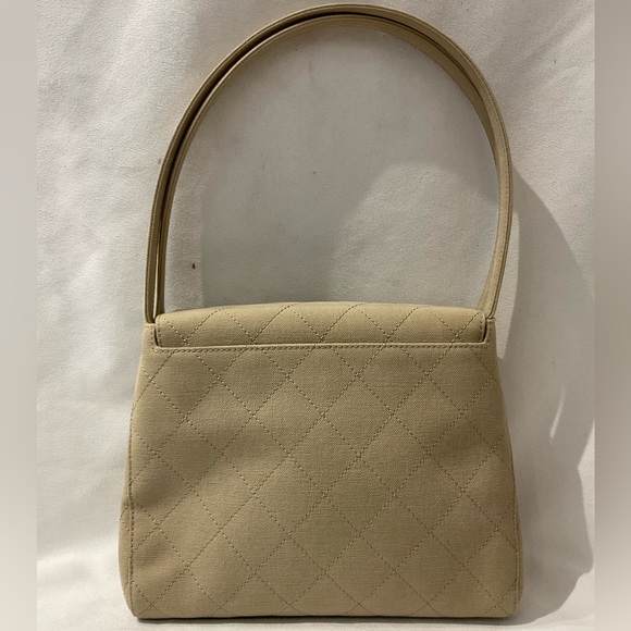 Chanel Bag - Picture 2 of 9